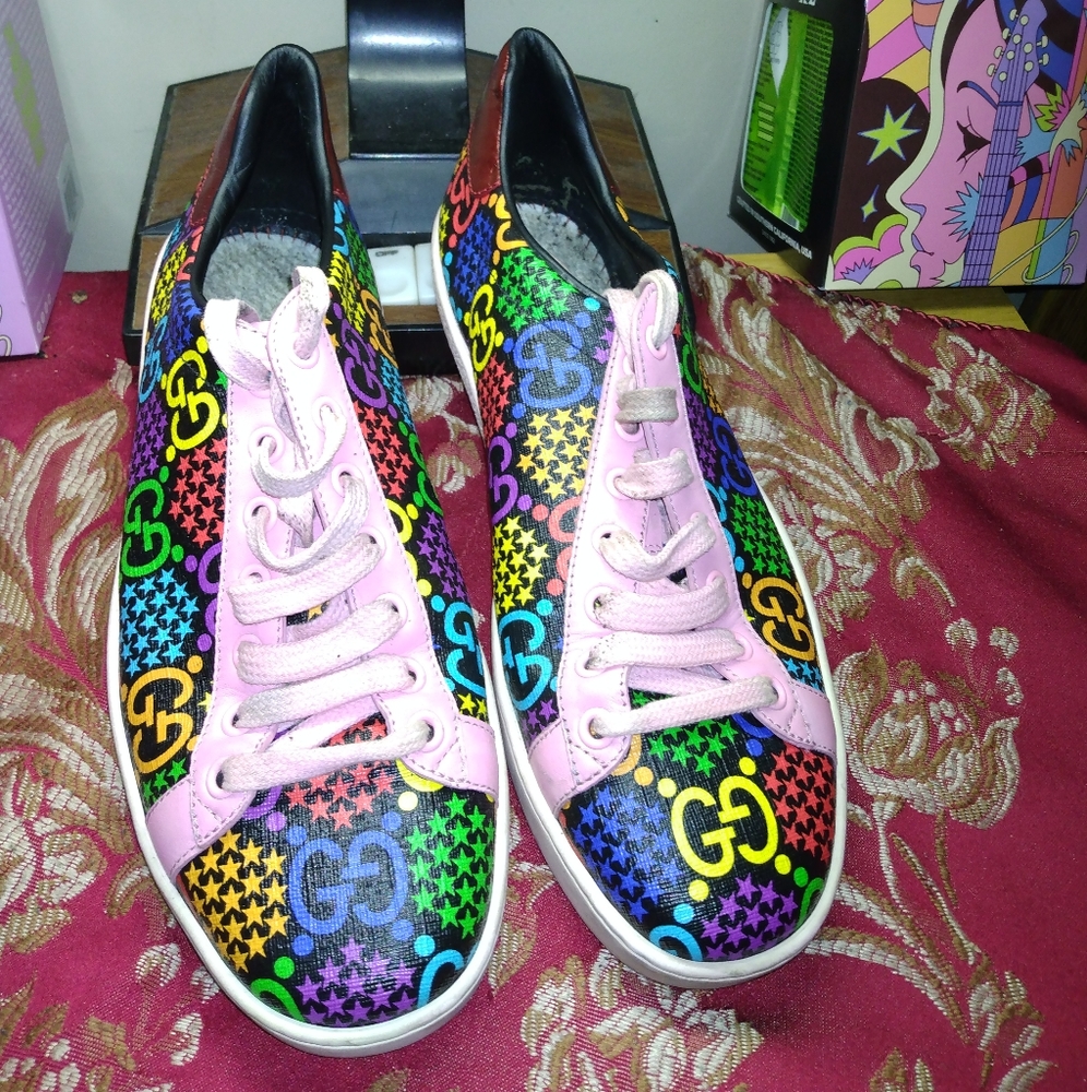 Vintage Women Gucci Psycadelic Track Sneakers